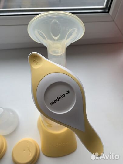 Молокоотсос medela ручной