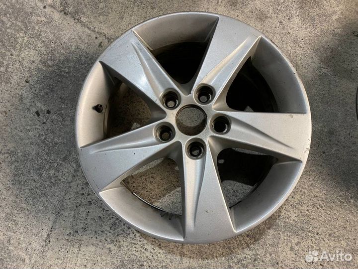 Диски литые на Toyota Camry 5x114.3 R16