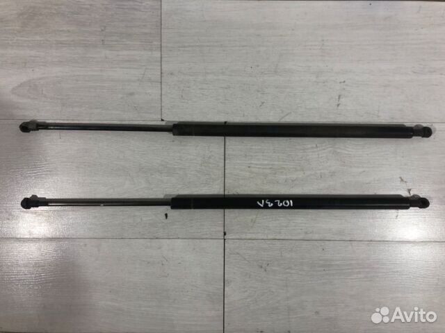 Газовый упор крышки багажника BMW X3 e83 2.5 ат