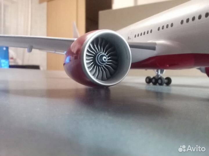 Модель самолета Россия Boeing 777-300