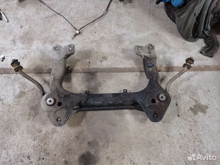 Подрамник, стабилизатор audi 100 c4