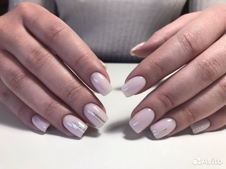 Маникюр с покрытием гель-лаком