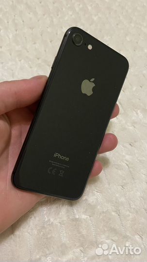 iPhone 8, 64 ГБ