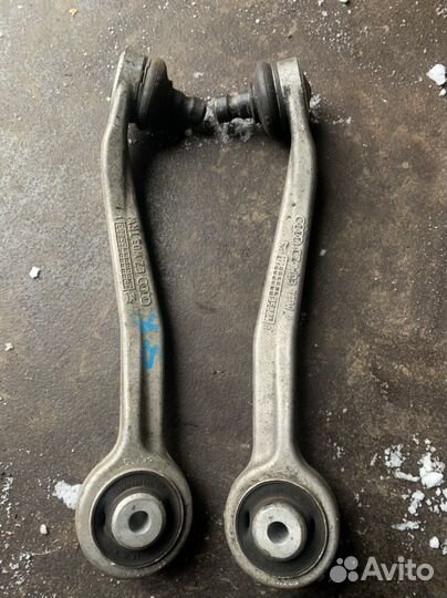 Рычаг верхний кривой на Audi A4 8K A5 8T