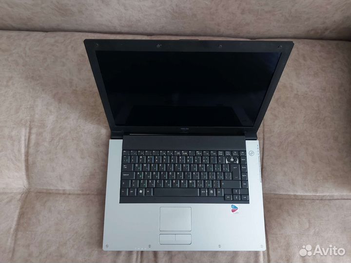 Asus W1000