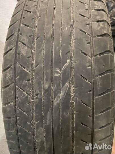 Yokohama AVS Sport V102 215/65 R16