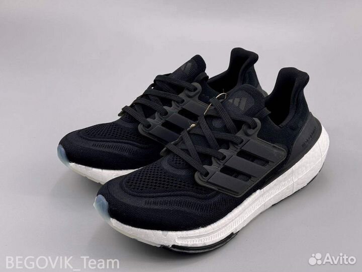 Беговые кроссовки adidas ultraboost light