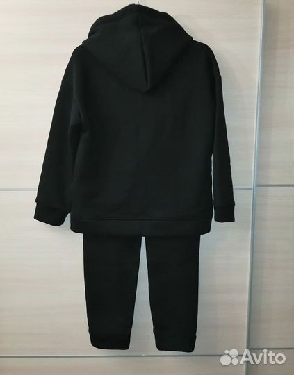 Тёплый спортивный костюм