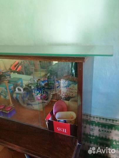 Старинный буфет горка