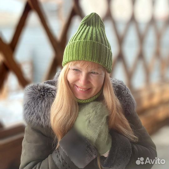 Вязаный комплект женский