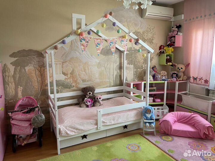 Кровать домик