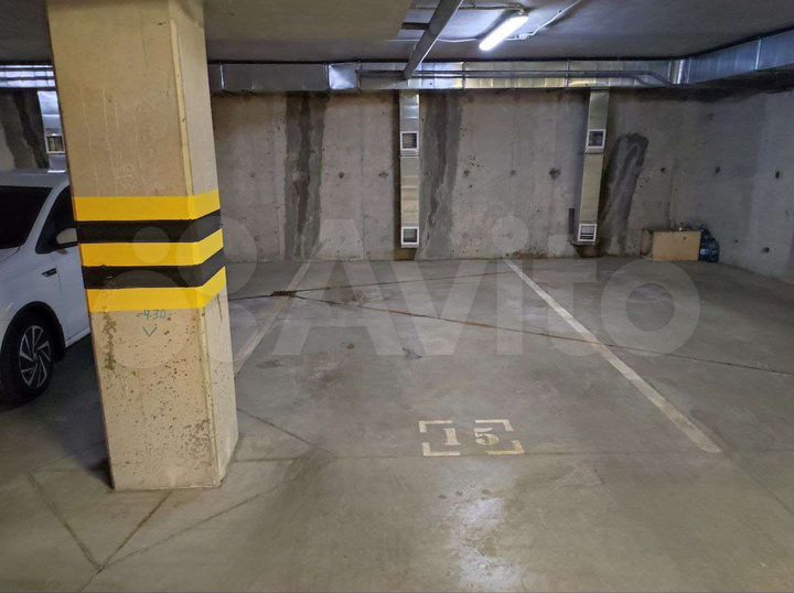 Машиноместо, 16 м²