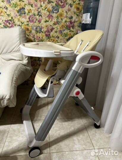Стульчик для кормления Nuovita 2в1