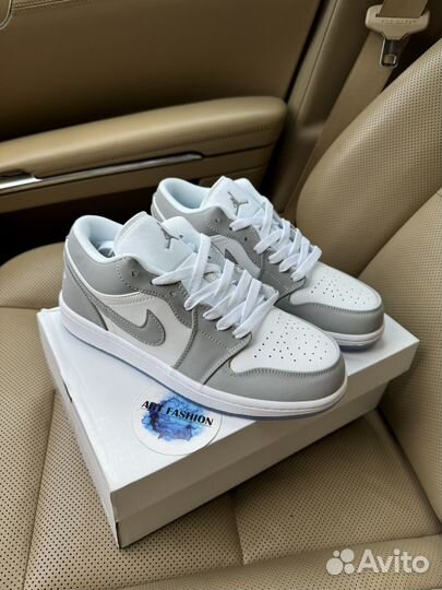 Кроссовки Nike Air Jordan 1 low white/grey