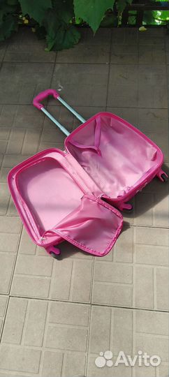 Детский чемодан на колесиках для девочек