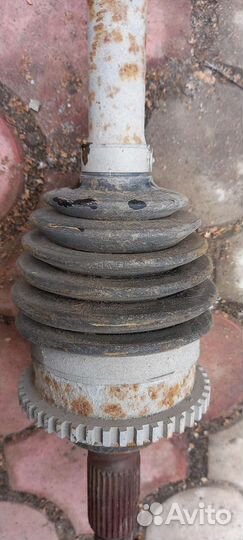 Привод полуось левая Mazda 6 GG