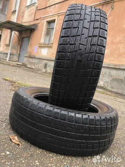 Yokohama Ice Guard IG30 215/60 R17