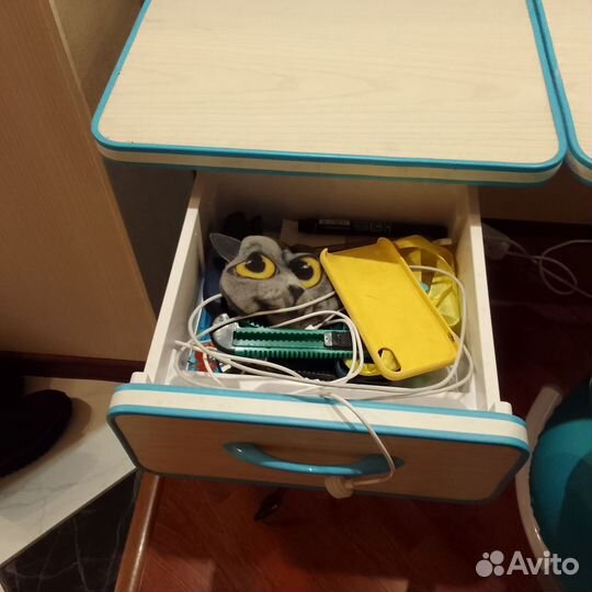 Растущая парта и стул+комод