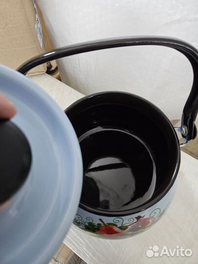 Чайник эмалированный новый