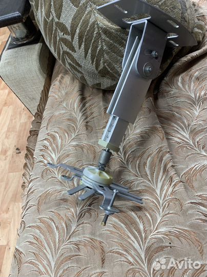 Кронштейн крепление для проектора