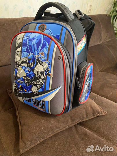 Портфель школьный