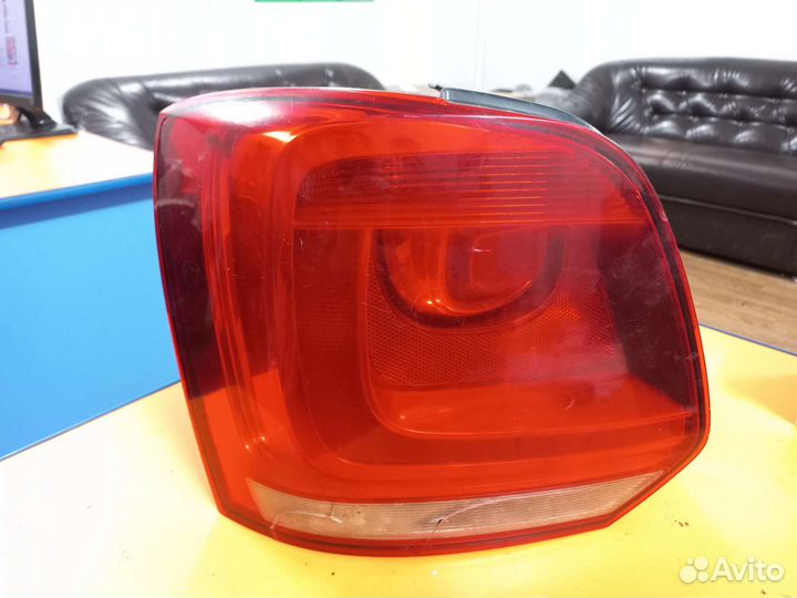Фонарь задний левый Volkswagen Polo хэтчбек