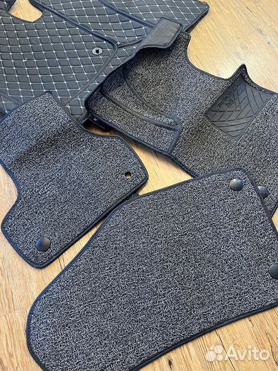 Комплект ковриков для автомобиля