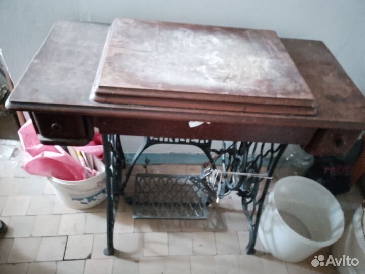 Швейная машинка Singer