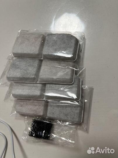 Поилка фонтан для кошек и собак