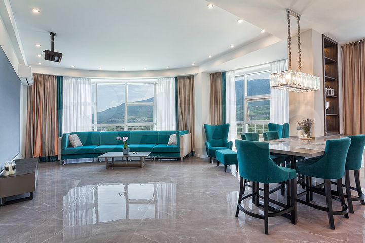 3-к. квартира, 306 м², 8/8 эт.