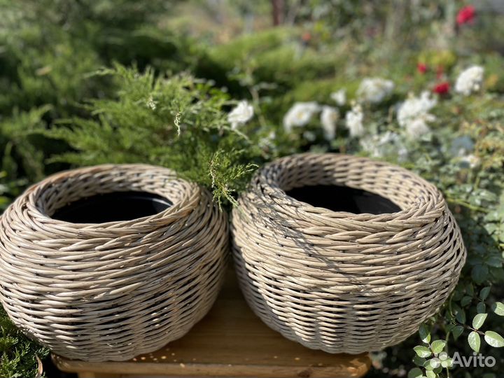 Кашпо из ротанга