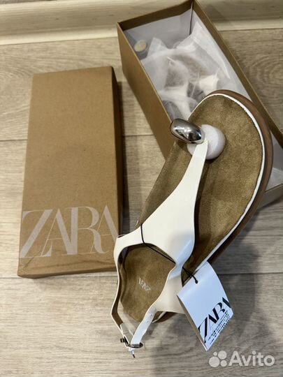 Босоножки zara новые