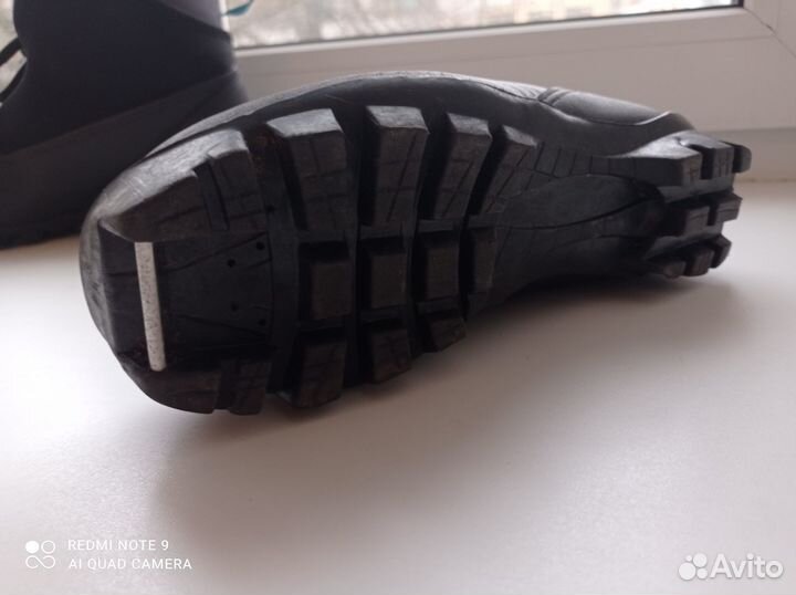 Лыжные ботинки