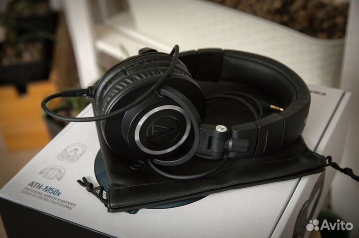 Наушники Audio-Technica ATH-M50X Black