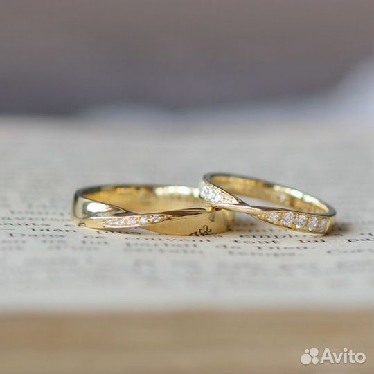Обручальные кольца с бриллиантами