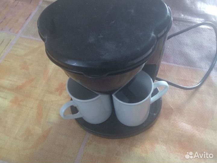 Кофеварка с двумя чашками электрическая см06