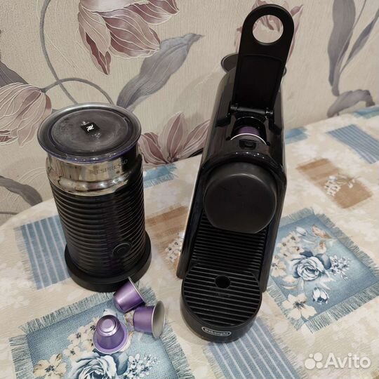 Delonghi Nespresso с капучинатором Aeroccino 3