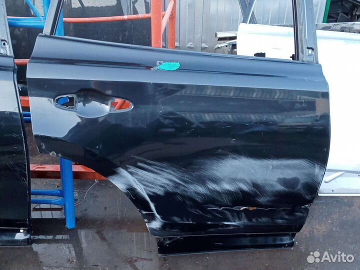 Дверь задняя правая Toyota RAV4 CA40