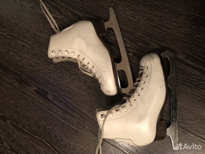 Коньки фигурные