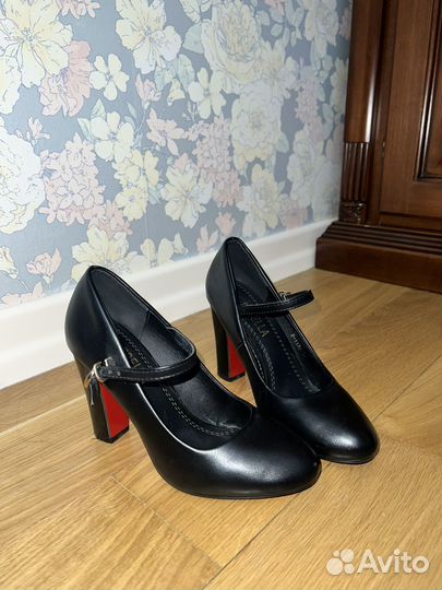 Туфли женские 37 размер