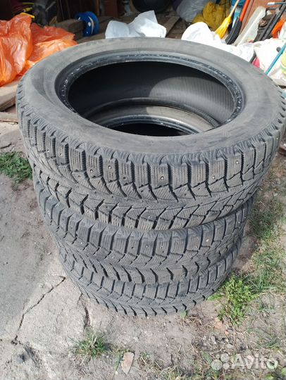 Presa PS01 215/60 R17