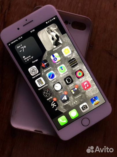 Телефон iPhone 8 plus