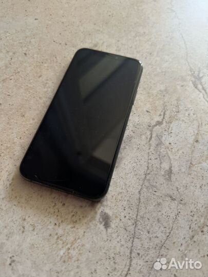 iPhone 11 Pro, 64 ГБ