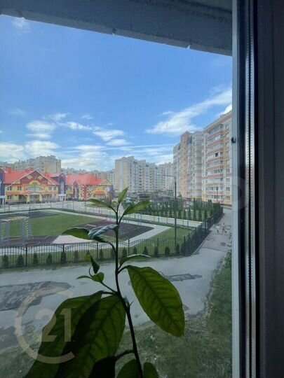 2-к. квартира, 57 м², 2/9 эт.