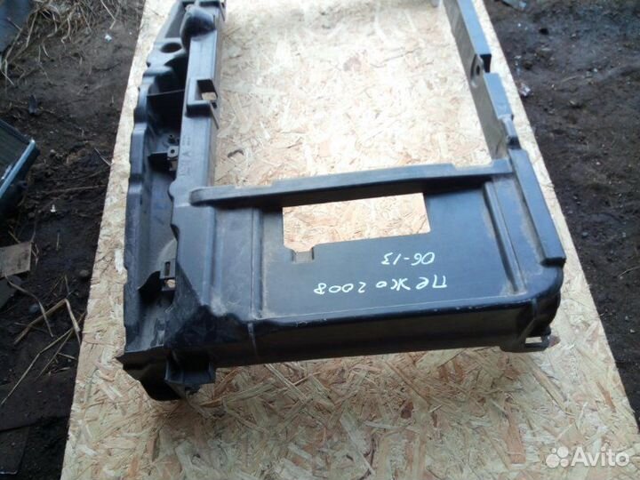 Панель передняя Peugeot 2008 2013