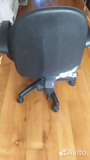 Компьютерное кресло