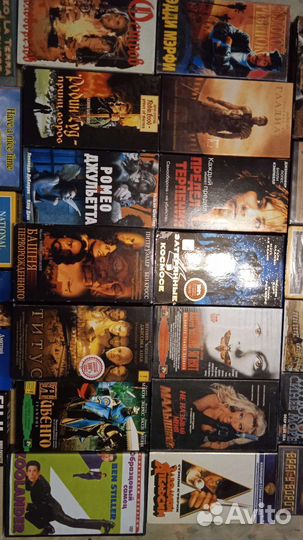 Видеокассеты, с зарубежными и российскими фильмами