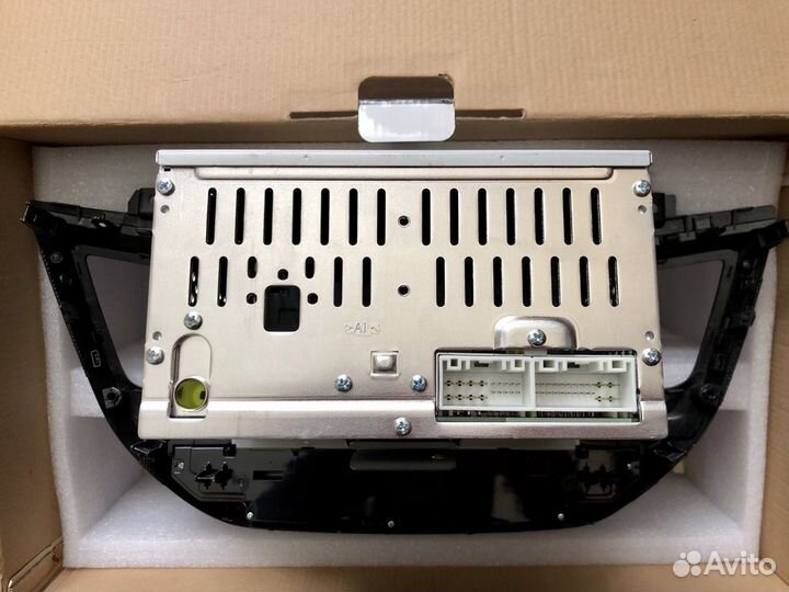 Штатная магнитола на Hyundai Tucson