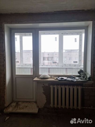 Оконнный блок пластиковый бу