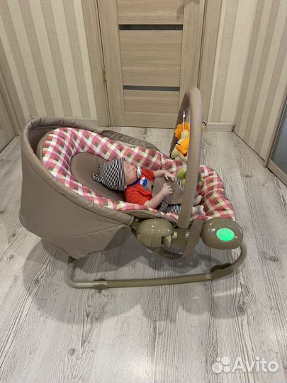 Шезлонг детский